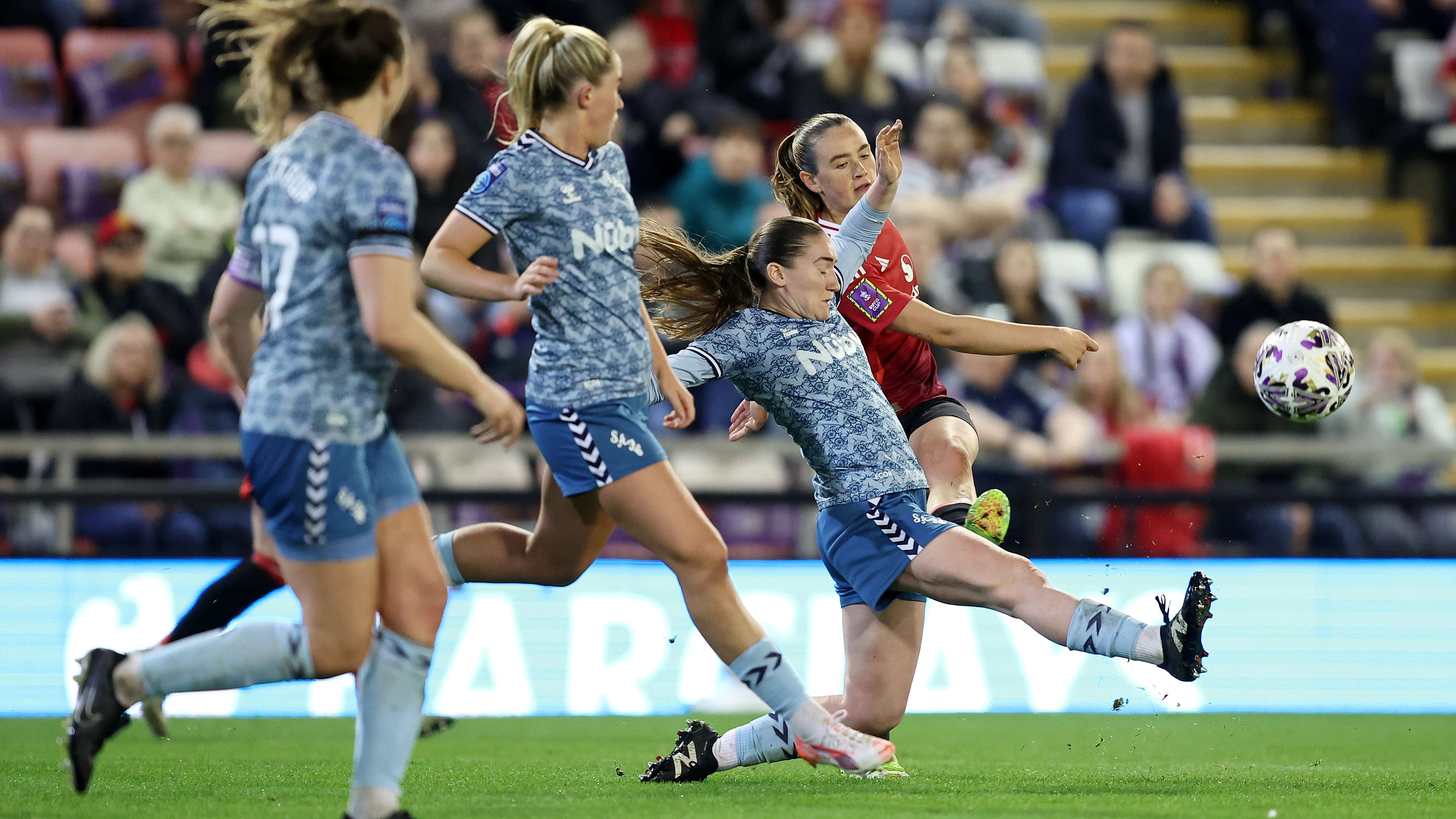 年轻球员拜 年轻球员拜